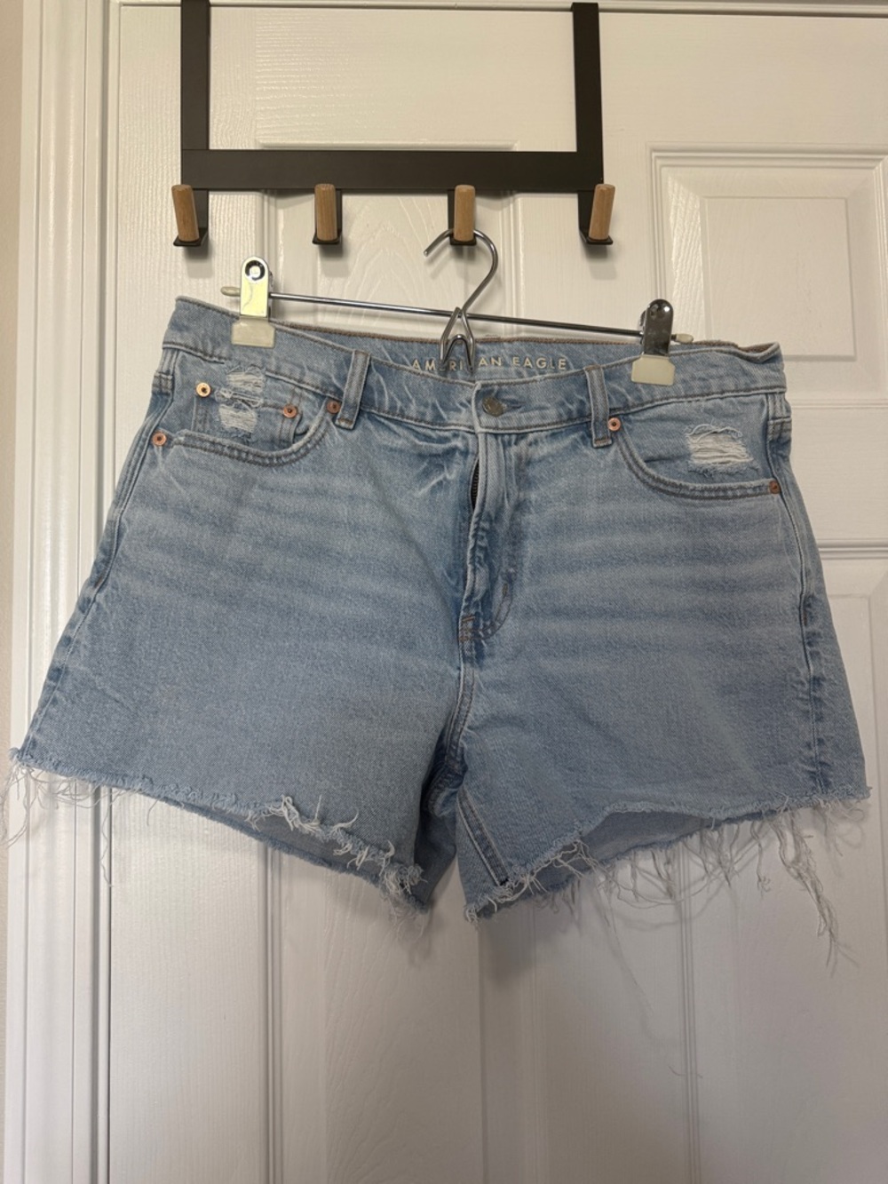 American Eagle Outfitters Ex Boyfriend Light Wash Distressed Jean Shorts S 10
